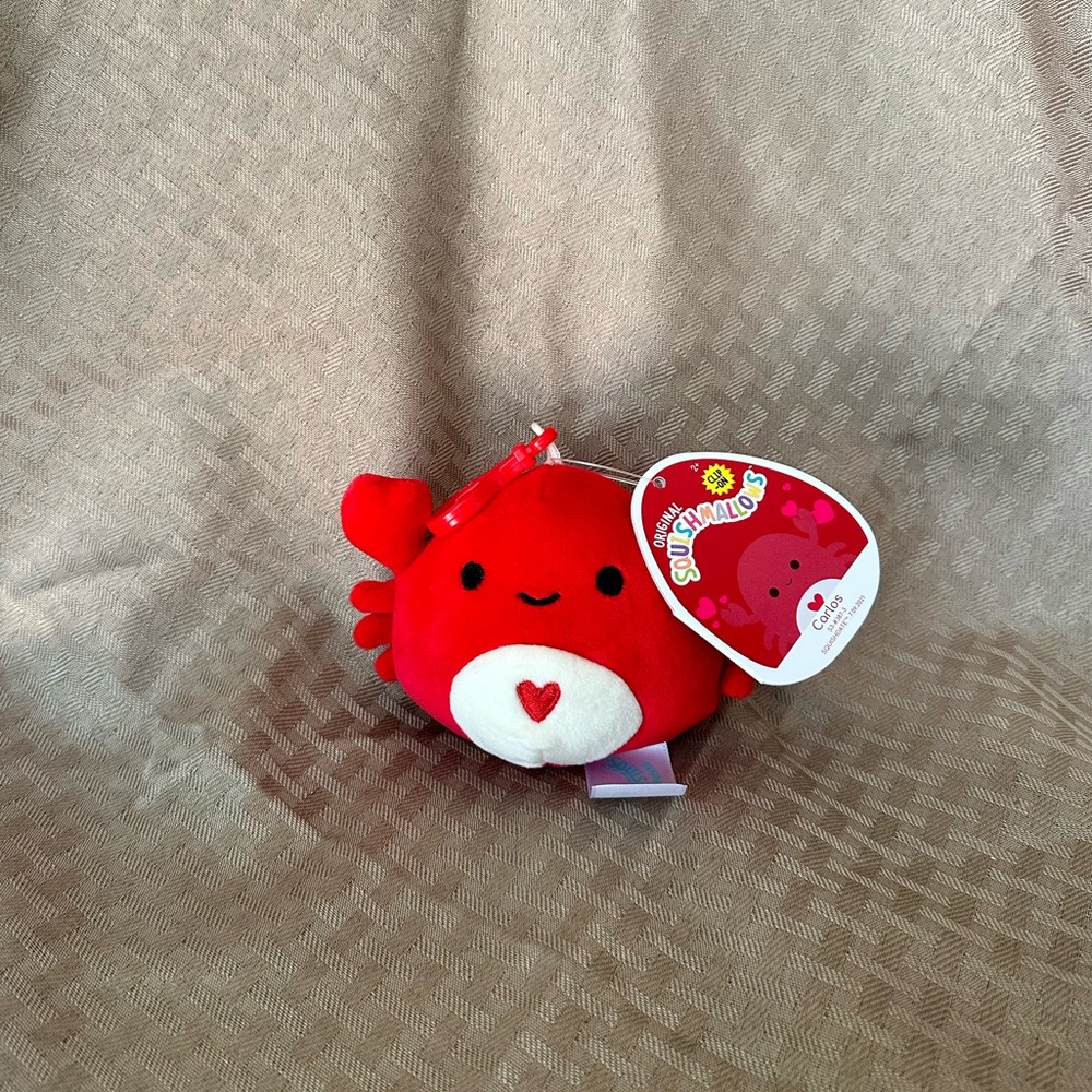 NWT Carlos Crab 3.5” Valentine’s Squishmallow Clip